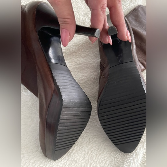 Michael Khors knee high cognac brown real leather boots - Picture 7 of 9